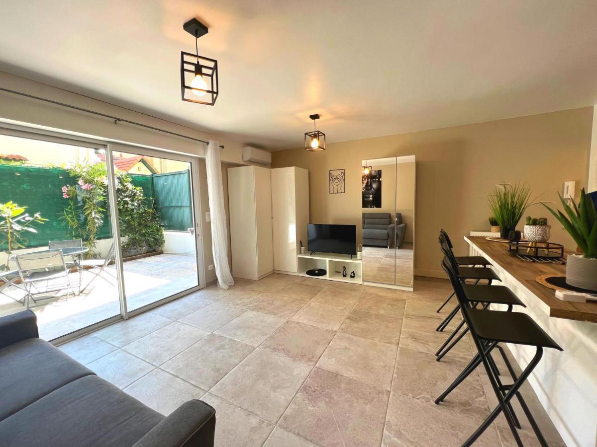 Cosy Madrid, Appartement Proche De La Mer Cannes Buitenkant foto