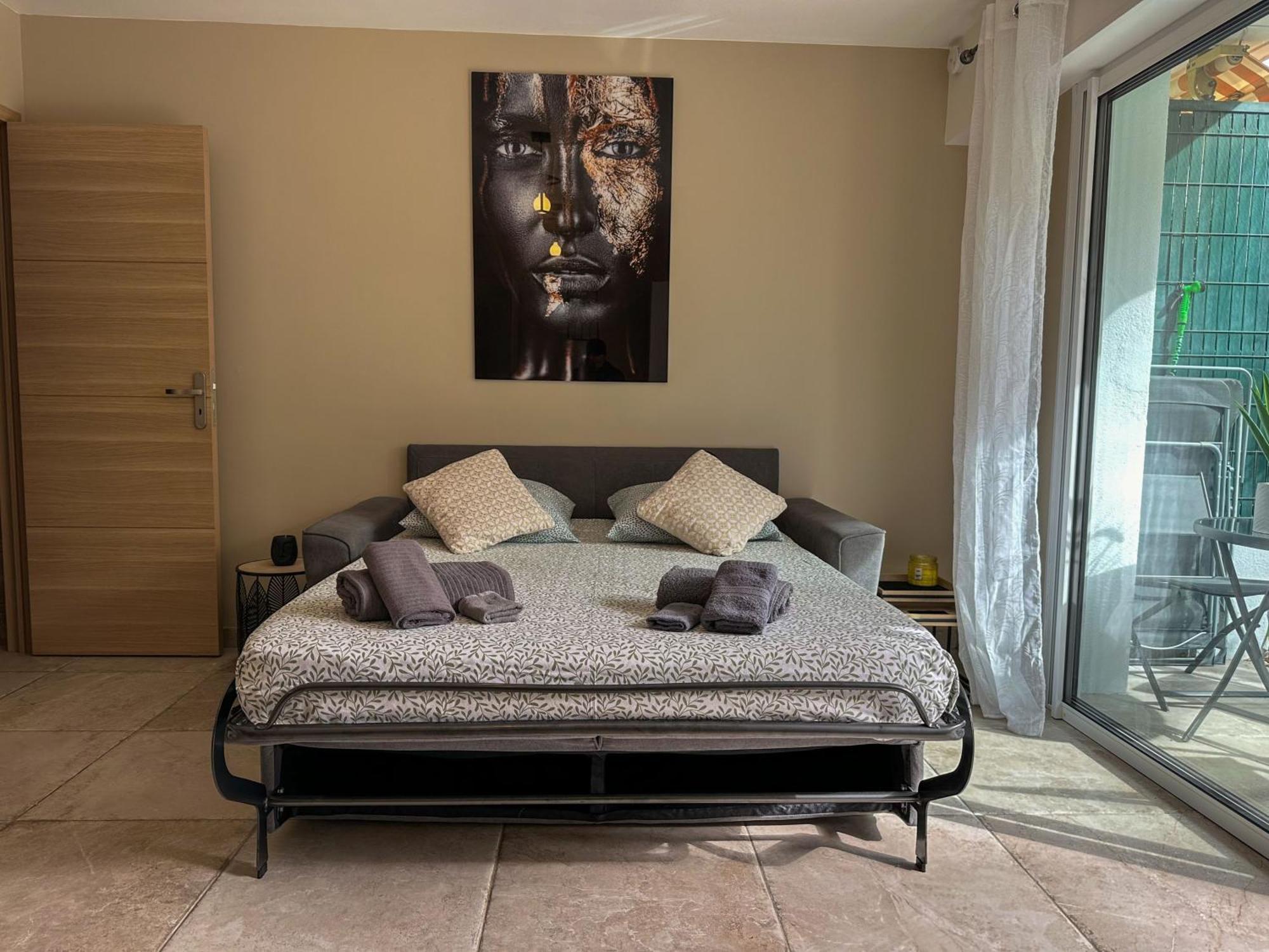 Cosy Madrid, Appartement Proche De La Mer Cannes Buitenkant foto